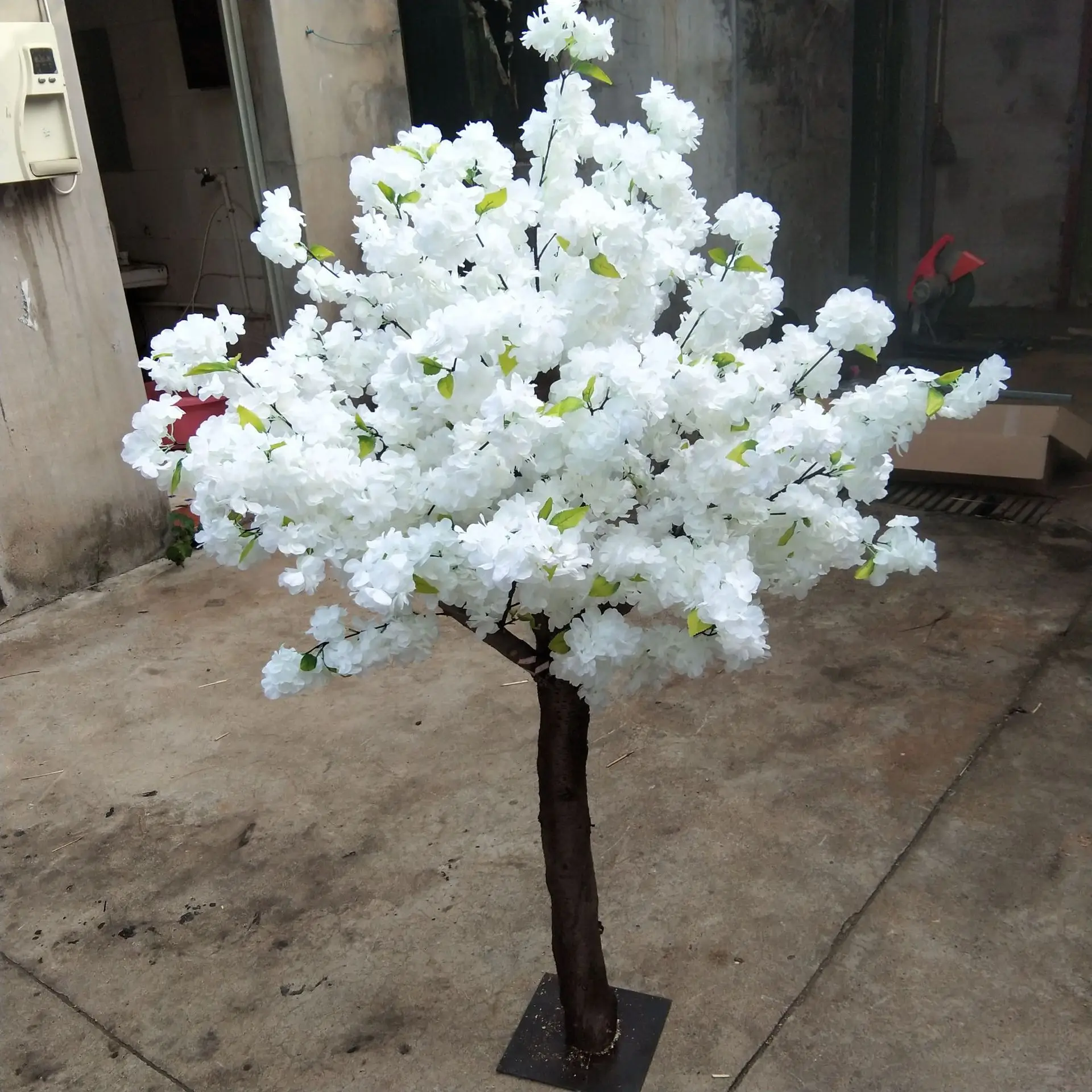 JQSLH139 Customized Wedding 3ft Artificial Plant Tree White Sakura Cherry Blossom Tree Centerpiece