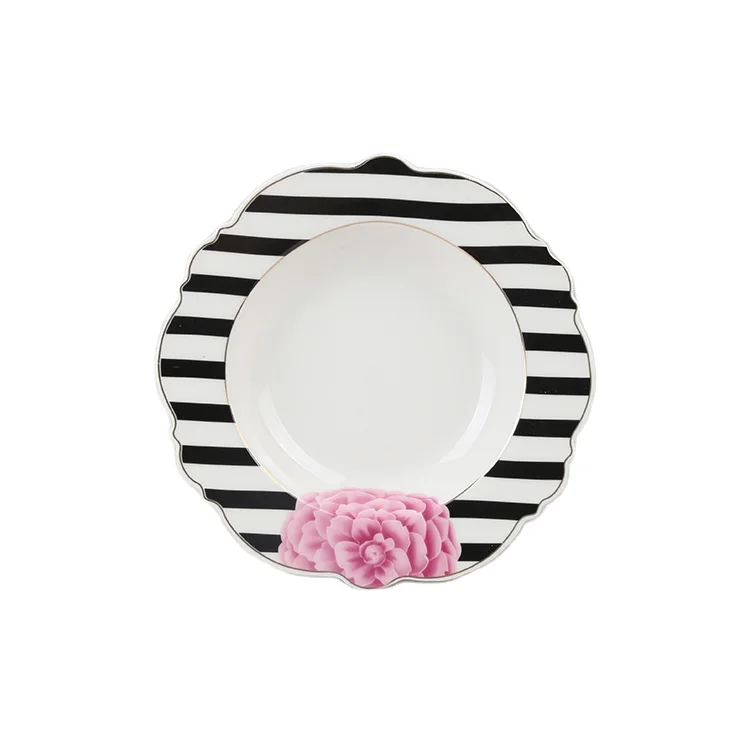 Luxury dinnerware bulk restaurant gold rim ceramic dinner set for wedding