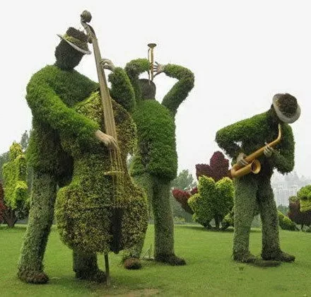 ARTIFICIAL TOPIARY FIGURE  faux boxwood character 8 feet height MUSIC TEAM customized garden decoration for wholesale