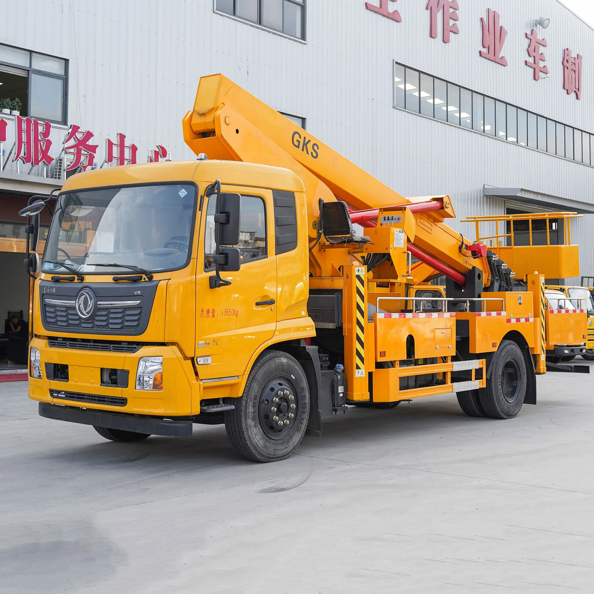Isuzu Chassis 28m 30m 32m 36Meters Telescopic Aerial Work Pickup Truck For Work Height Above Level