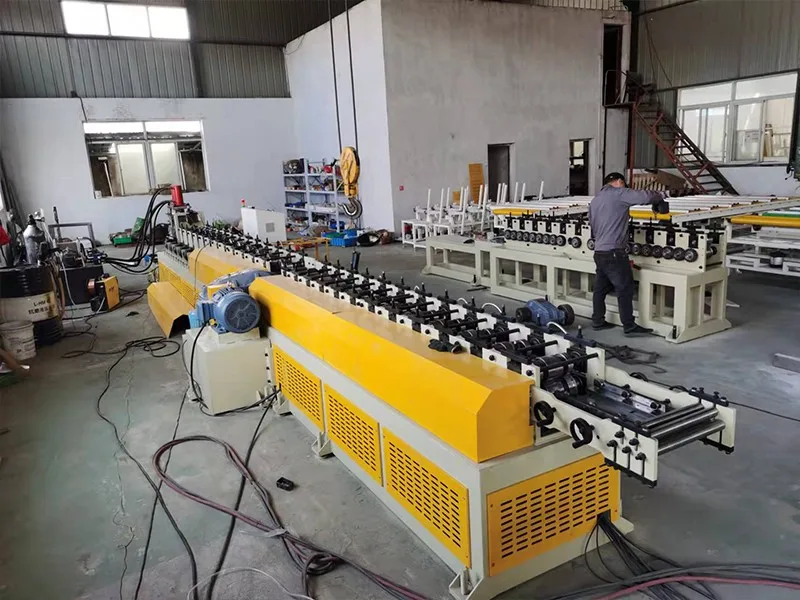 Ordinary Manual Designed High Speed Metal Steel Door Frame and Shutter Guide Roll Forming Making Press Machine in China