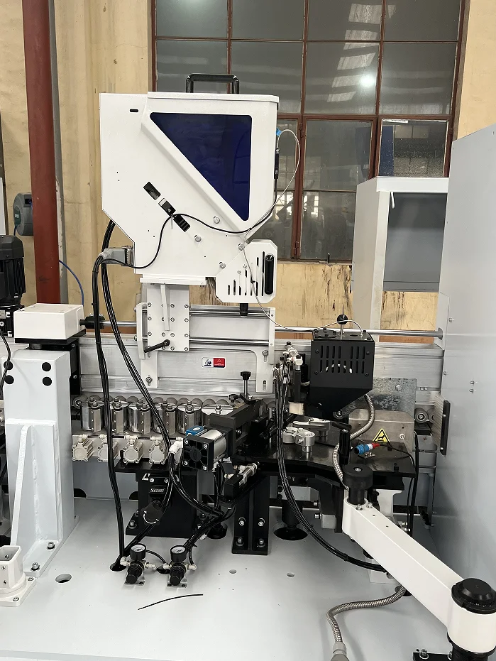 Full range edge banding machine edge bander with 2 PUR glue pot for cabinet and door board edge banding machine