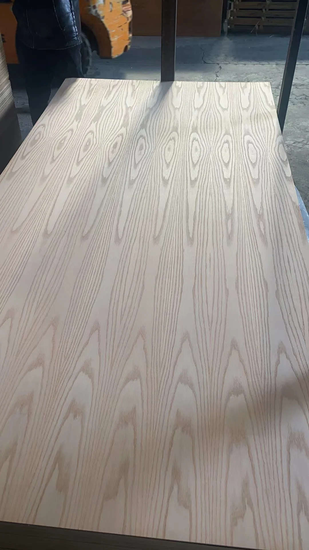 18mm 4x8 Natural Wood Veneers Oak Teak Walnut Cheery Laminated Fancy Plywood with Furniture Grade
