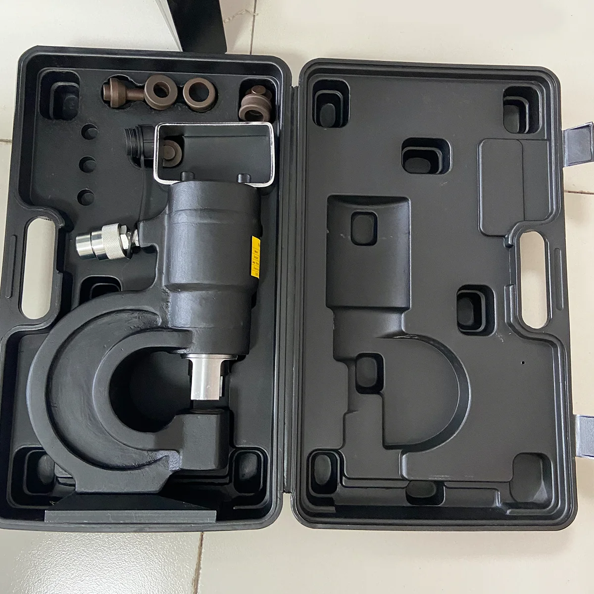 SP35SP, 31 Ton, Hydraulic Punch and Standard Die Set with Electric Pump Hydraulic Crimping Tools Hose Crimping Machine