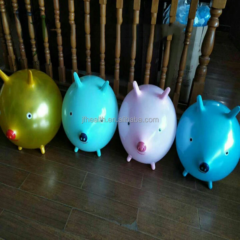 Cute cartoon children toys ball thickened environmentally friendly PVC croissant jump ball home outdoor 18 inch pig ball