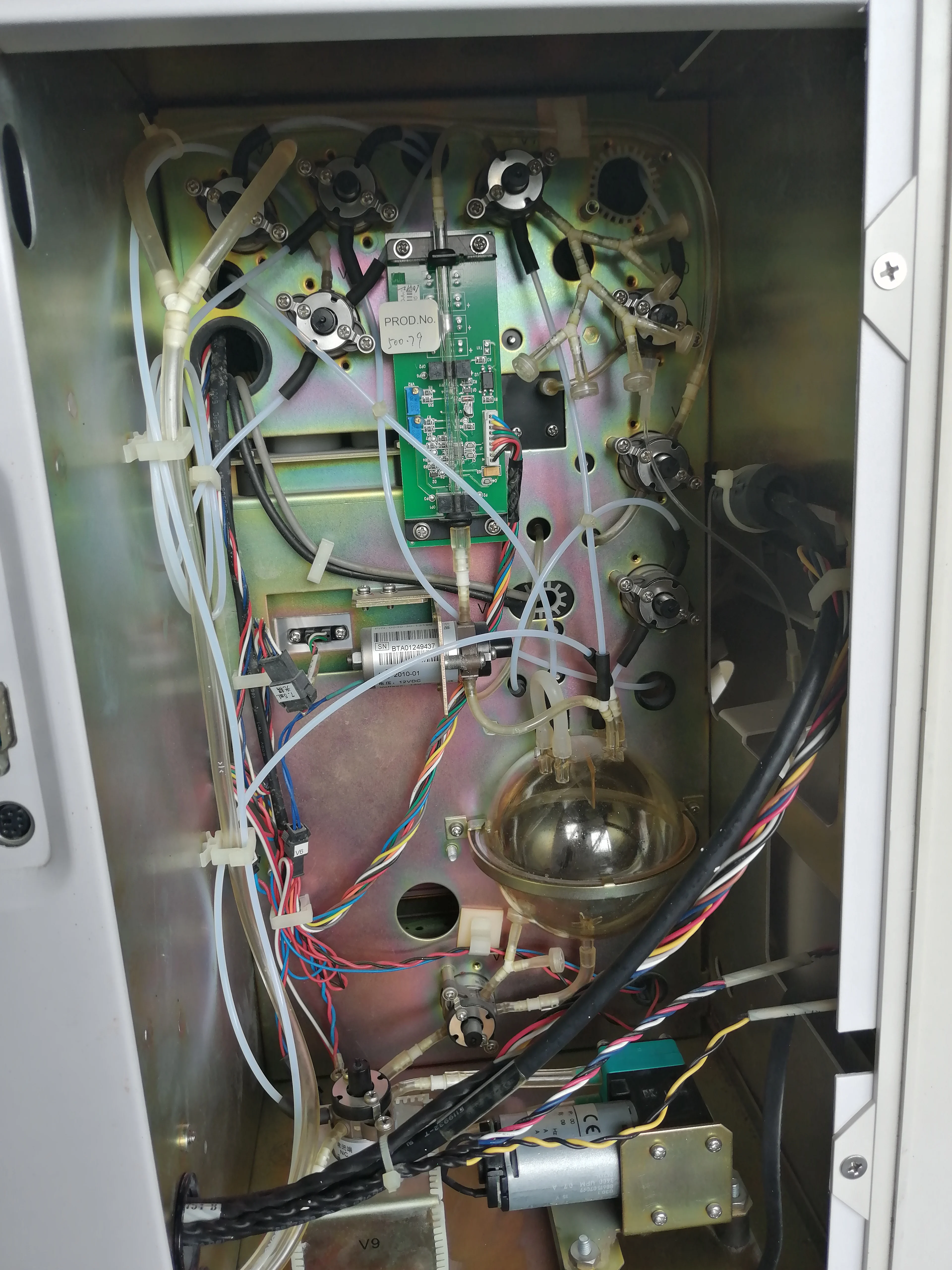 Mindray (China) 3-part  Hematology analyzer BC2300,refurbished machines,Good work condition.90% new