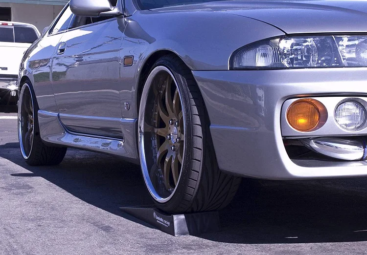 Vehicle 2 Pieces Plastic Car Ramps Low Lift Rising Car Ramp