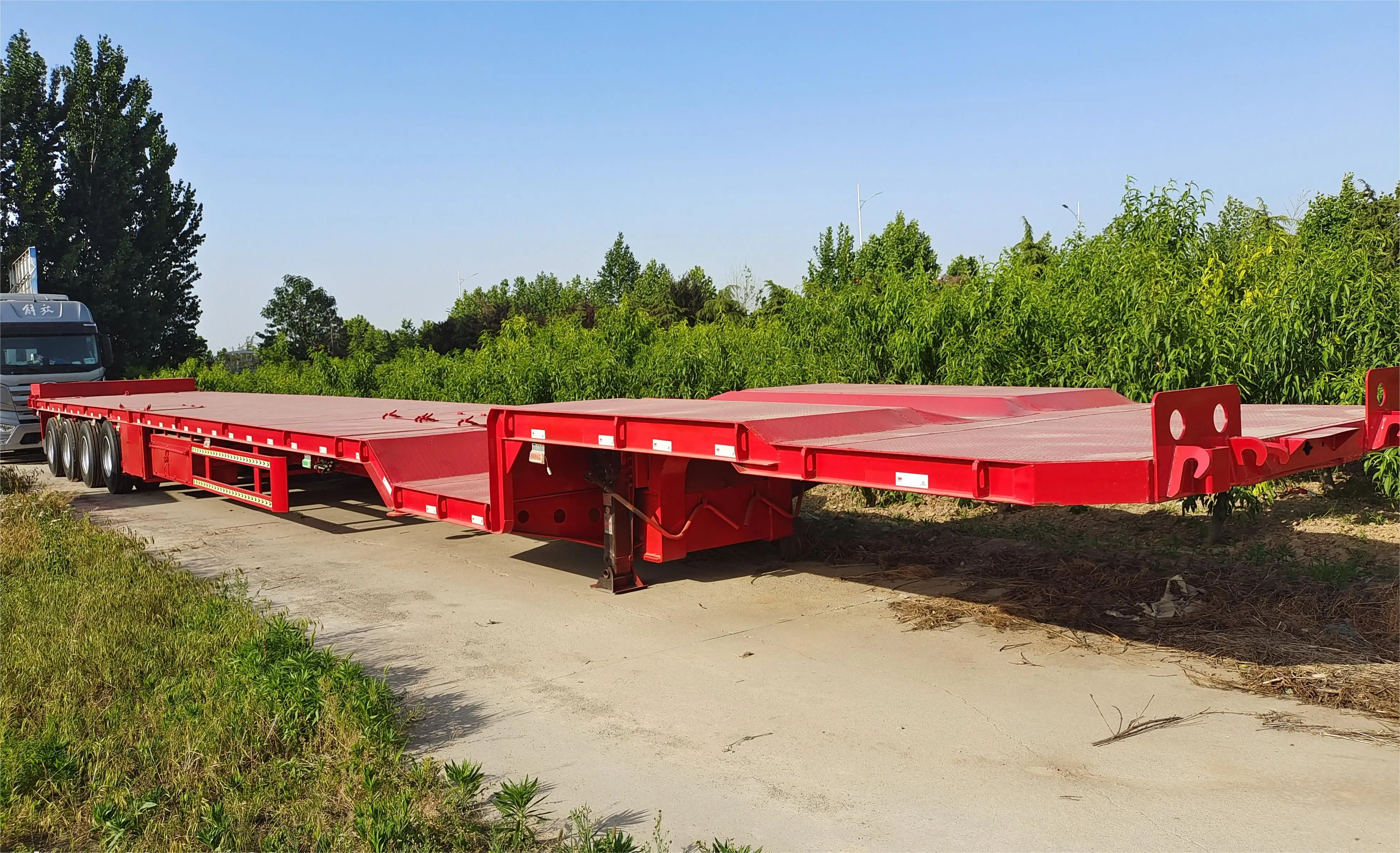 Factory Customizable 100m Wind Turbine Blade Special Gooseneck Transport Trailer for Efficient Transportation