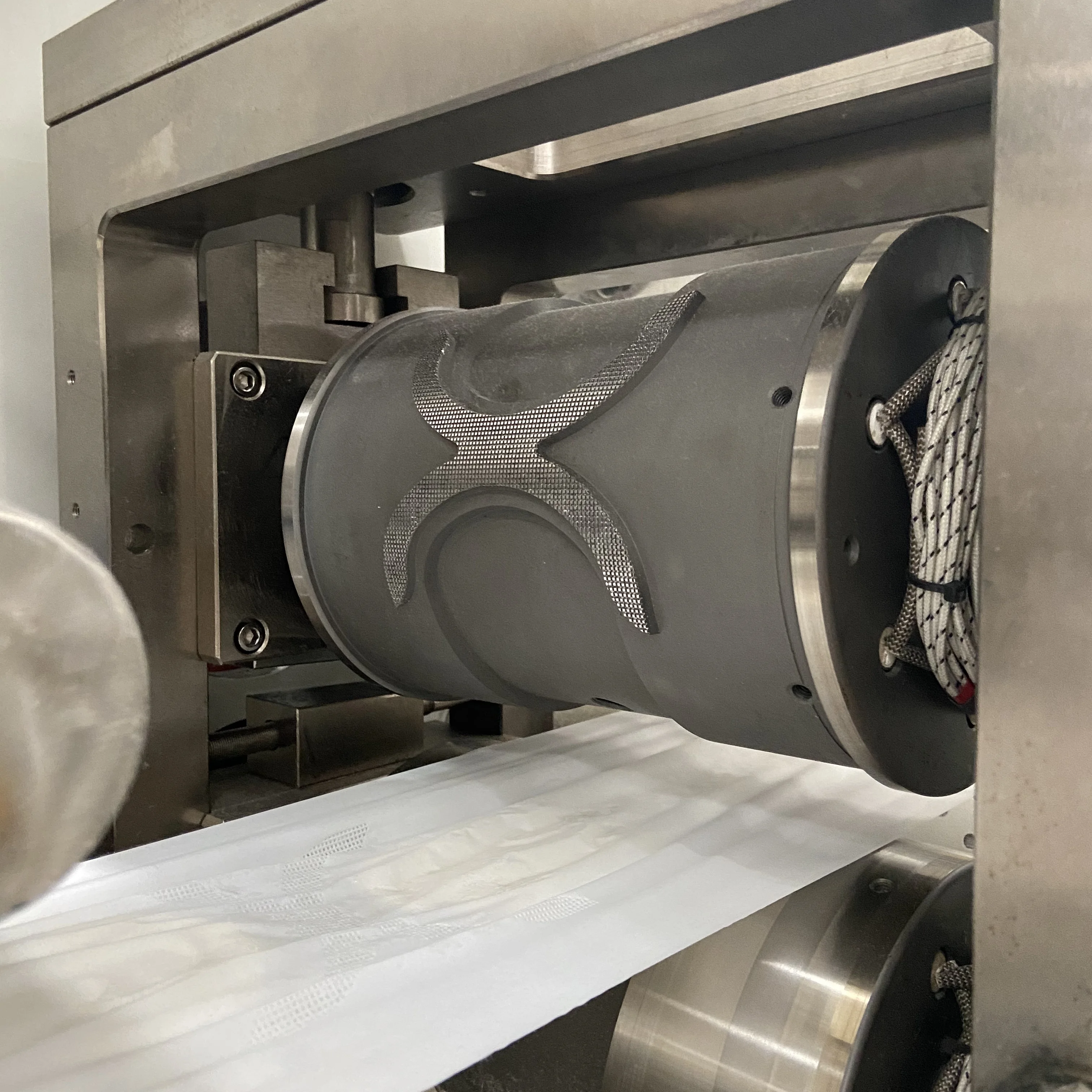 sanitary napkin vending machine parts production line