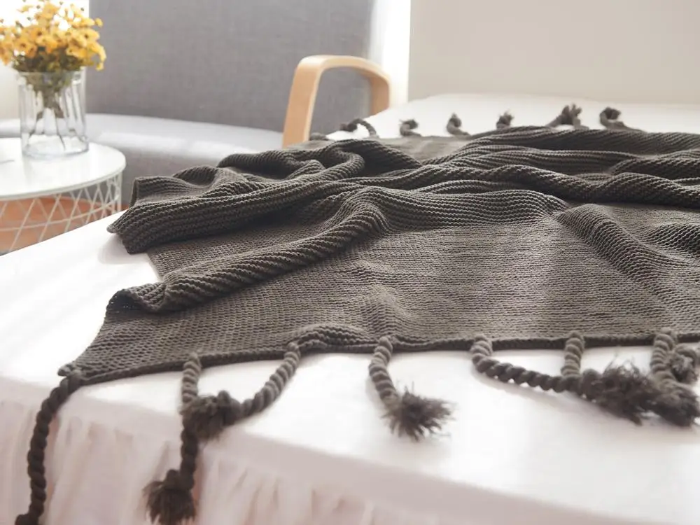 faux cashmere Knitted Throw Blanket With Tassle--micro Polyester chunky crochet throw