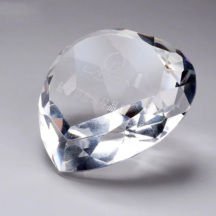 New customized 2022 Crystal diamond shaped paperweight glass large diamond custom lettering