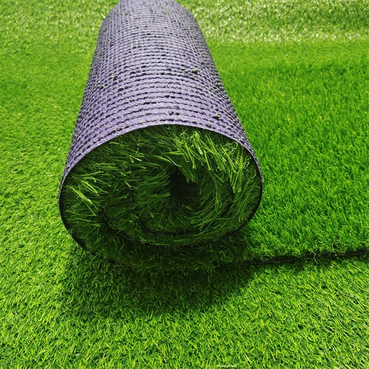 Le gazon artificiel Tapis artificiel gazon Pelouse en plastique Terrain de football gazon artificiel