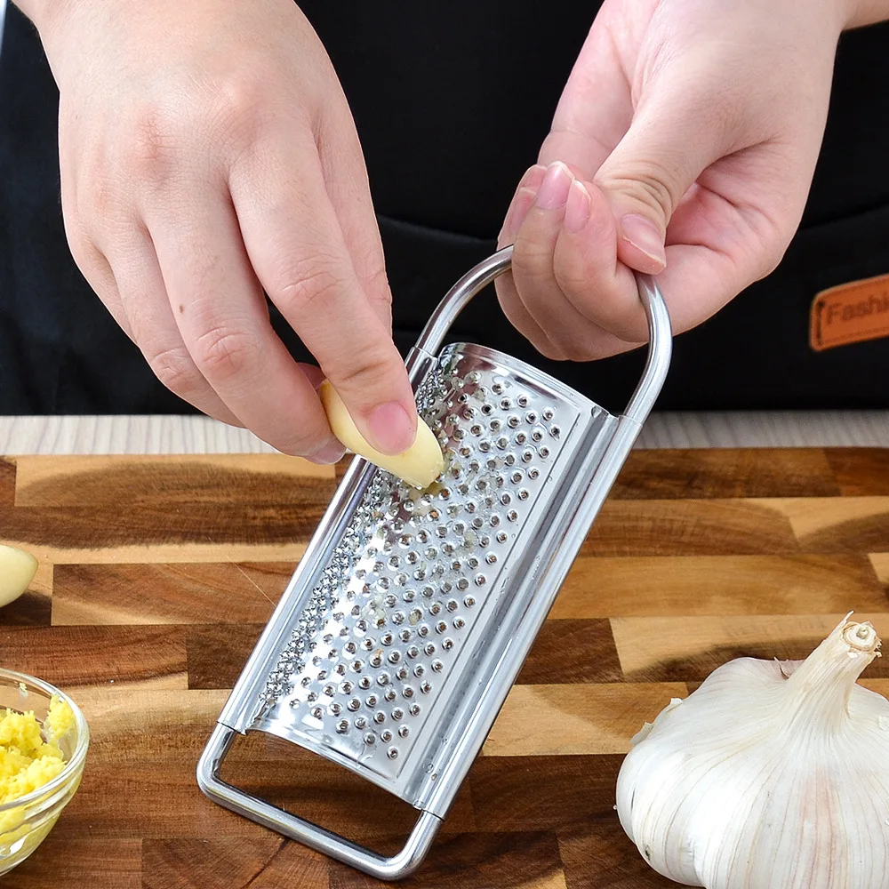 Wholesale Custom Stainless Steel Manual Cheese Grater Garlic Ginger Grinder Nutmeg Grater