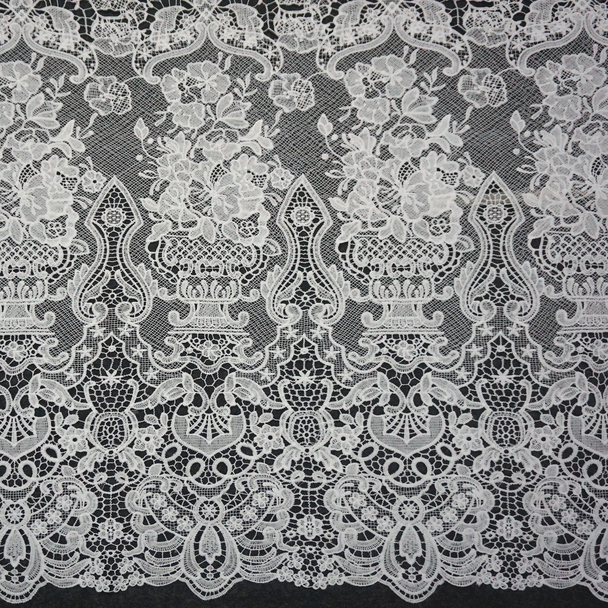 Оптовая продажа, 100% полиэстер, окрашенный гипюр, вышивка, макраме, свадебная кружевная ткань, одежда, ткань, кружевное кружево