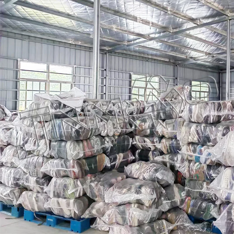 Hot Sale in Vietnam Round Toe Soft Sole Platform Flat Woman Sandals Stretch Fabric for Summer Mixed Bale of Used Shoes