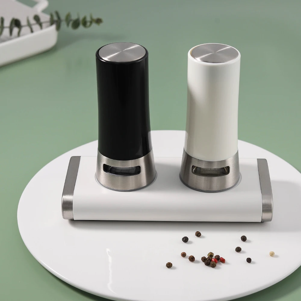 Hot Sale Kitchen Household Storage Herb & Spice Tools Magnetic Spice Shaker Bottle Plastic Set Pepper Shakers