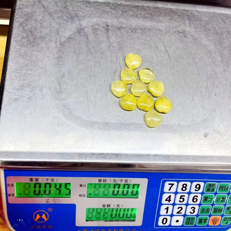 Europe Hot Sale 2CM Natural Crystal Heart Cute Clear Quartz Carving Craft For Healing Gifts Home Decoration