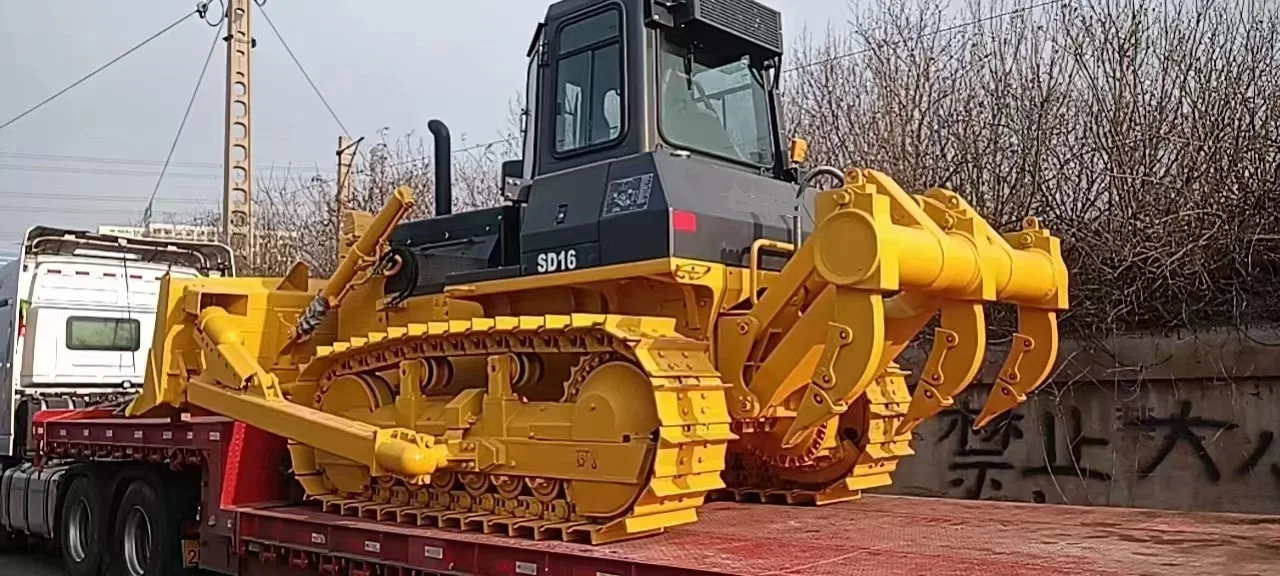 Bulldozer Machine 160HP Crawler Bulldozer SD16 Steering Clutch Bulldozer Semi-U Blade