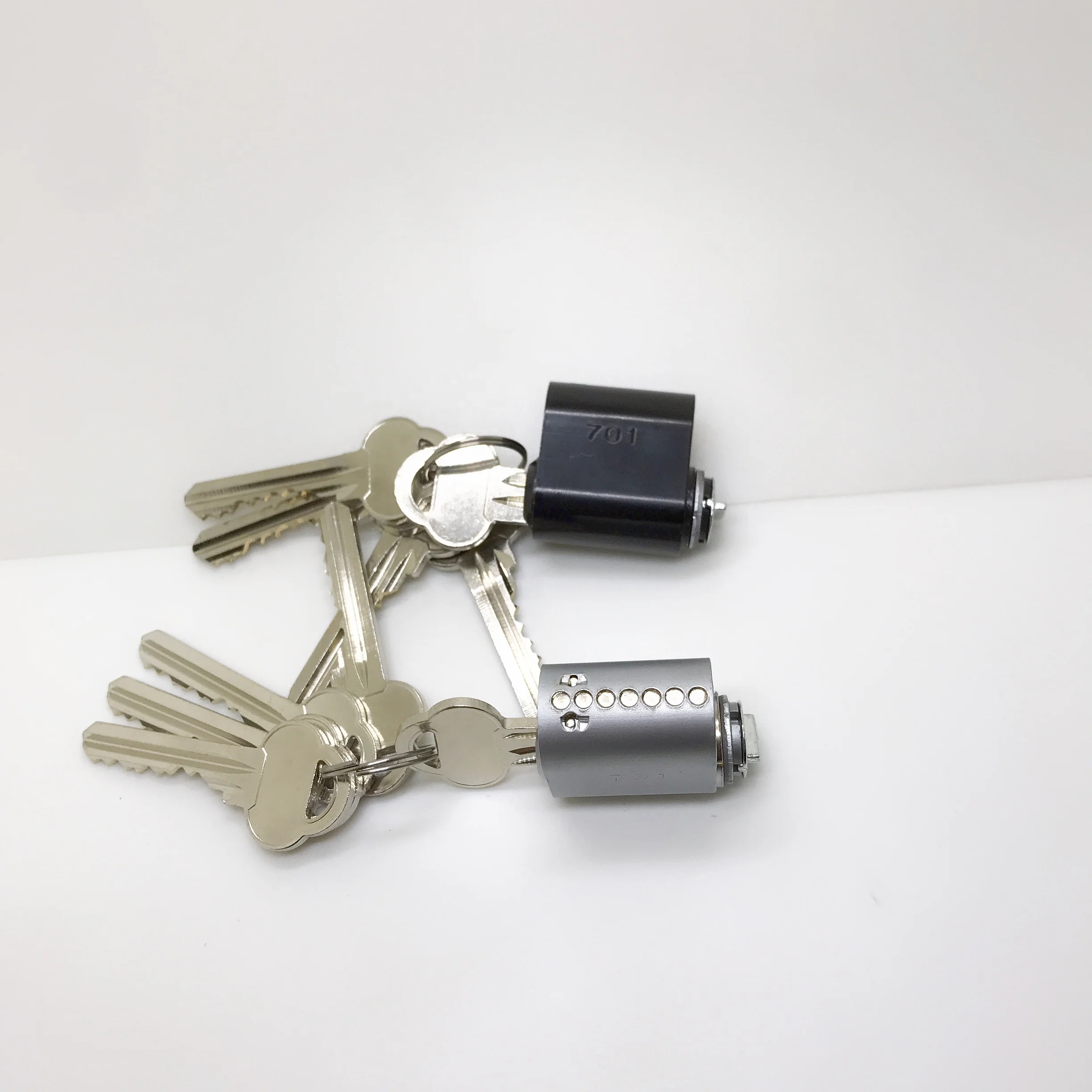 High Quality  Satin Chrome black 31mm Solid Brass Big Oval Half Lock Cylinder Northern Europe