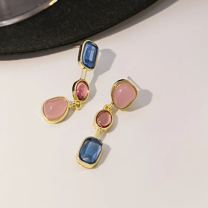 Antique High-Grade Niche Design Stud Earrings Fresh Color Tassel Stitching Fashionable High Contrast Color Pearl Jewelry Gift