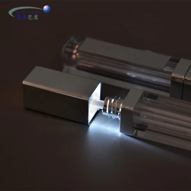 Wholesale Led Light Custom Design Plastic Empty Lip gloss Tubes Luxury Liquid Lipstick Container squeeze Lipgloss Bottle  With M