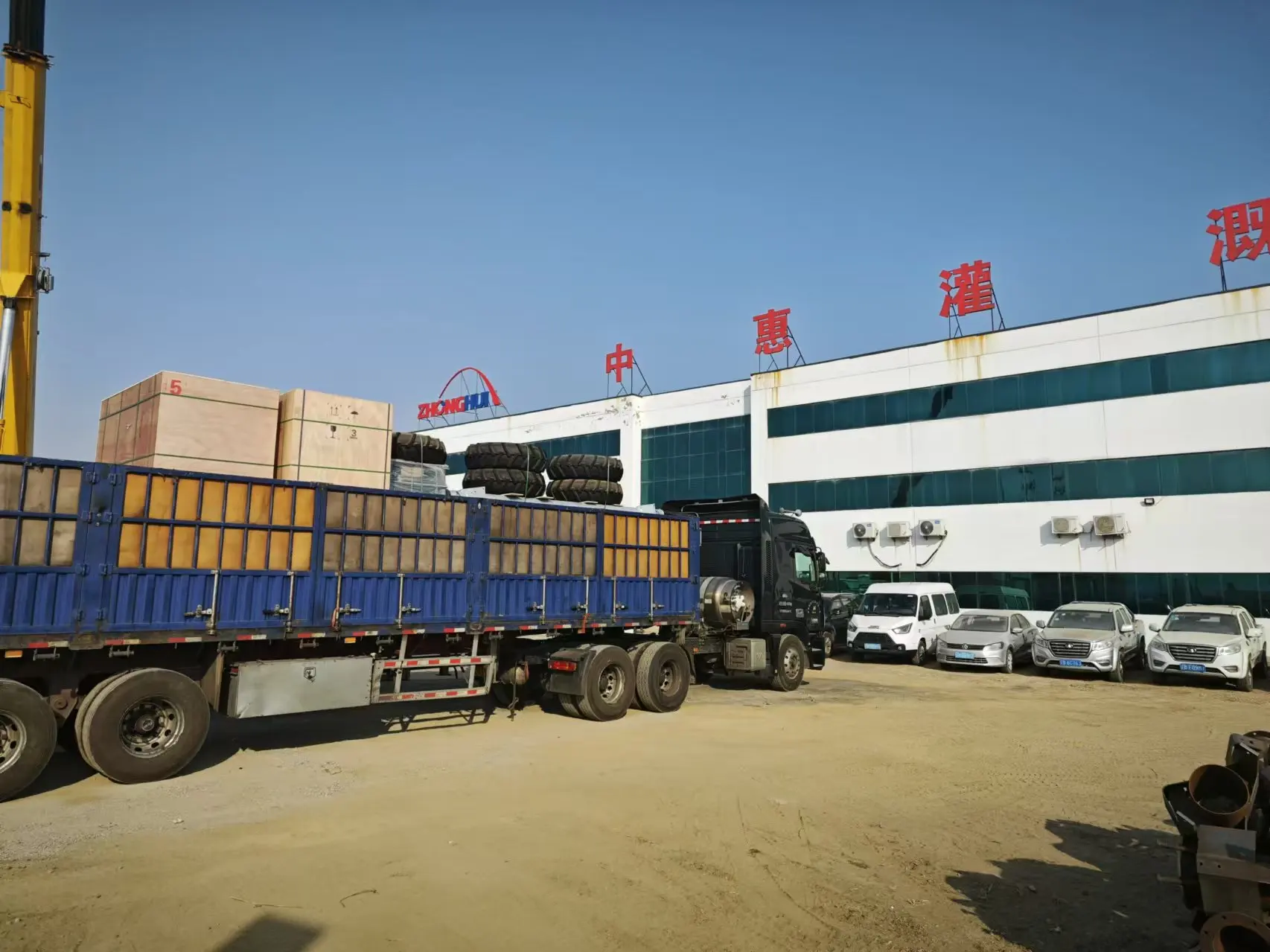 New Metal Center Pivot Irrigation System with Pump Motor Gearbox Engine for Farms & Manufacturing Plant Core Components Included