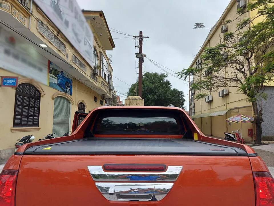 BESTWYLL 4X4 Hard Roller Lid Aluminum Retractable Pickup Truck Bed Electric Roll Up Tonneau Cover For Toyota Hilux Rocco E-F04