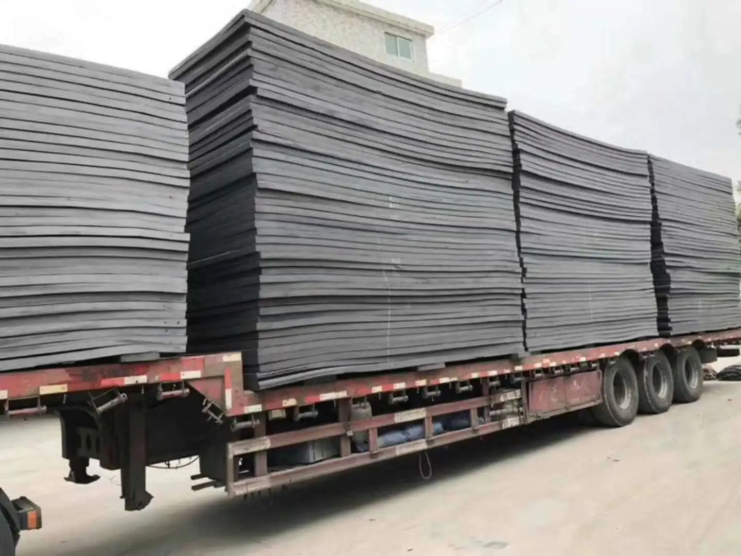 High density closed cell polymer filler board for expansion joint