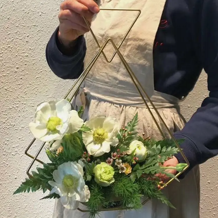 Hengcool Metal Holder For Flowers Home Party Wedding Decoration Metal Flower Basket Flowers Shelf