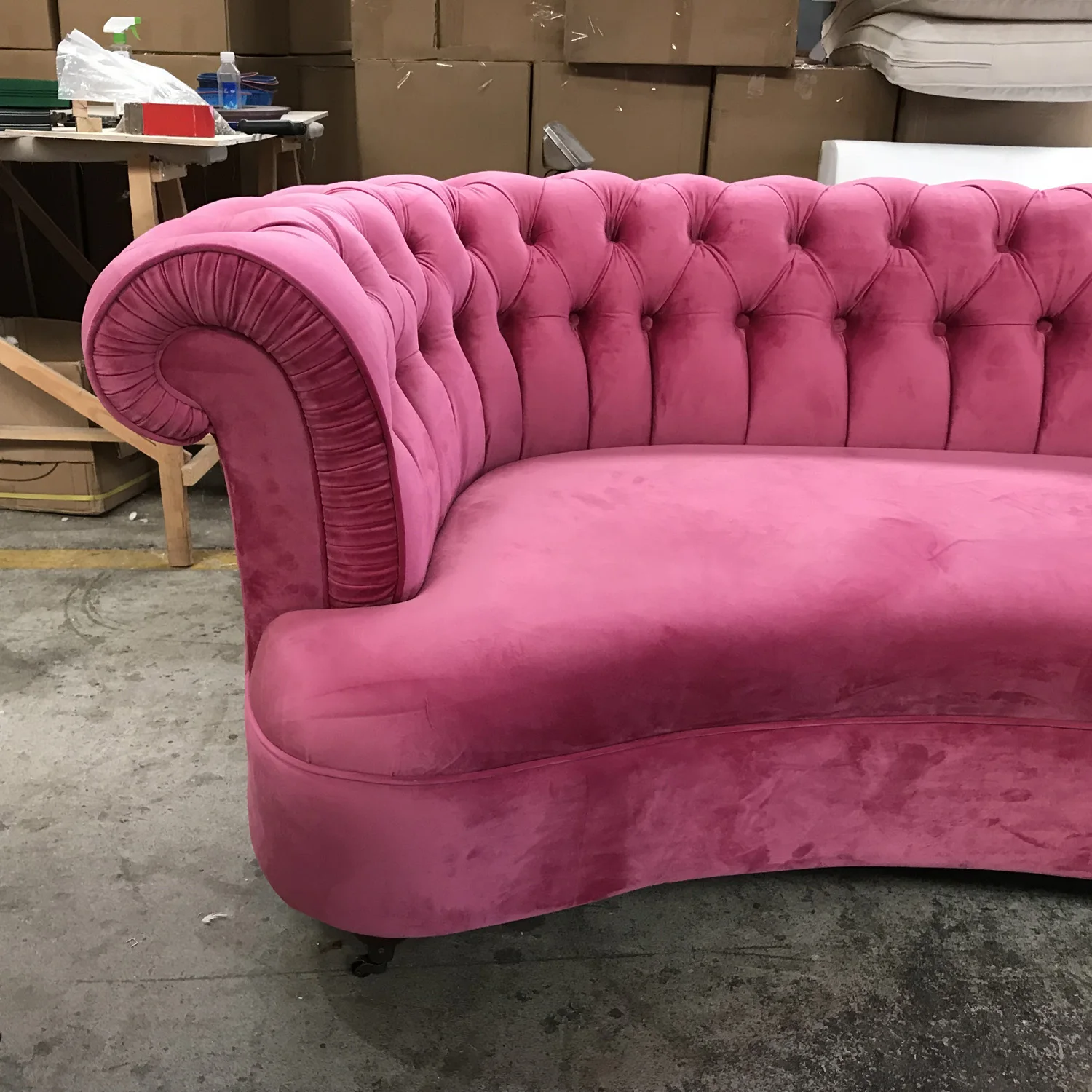 MRS WOODS Modern Design  Luxury Pink Green Chesterfield  Tufted Velvet Curved Living Room Armrest Sofa