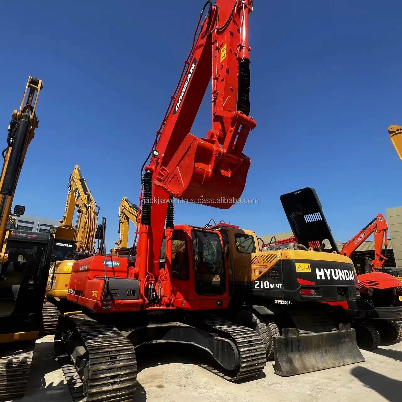 Экскаватор б/у DOOSAN DX225 22 5 тонны