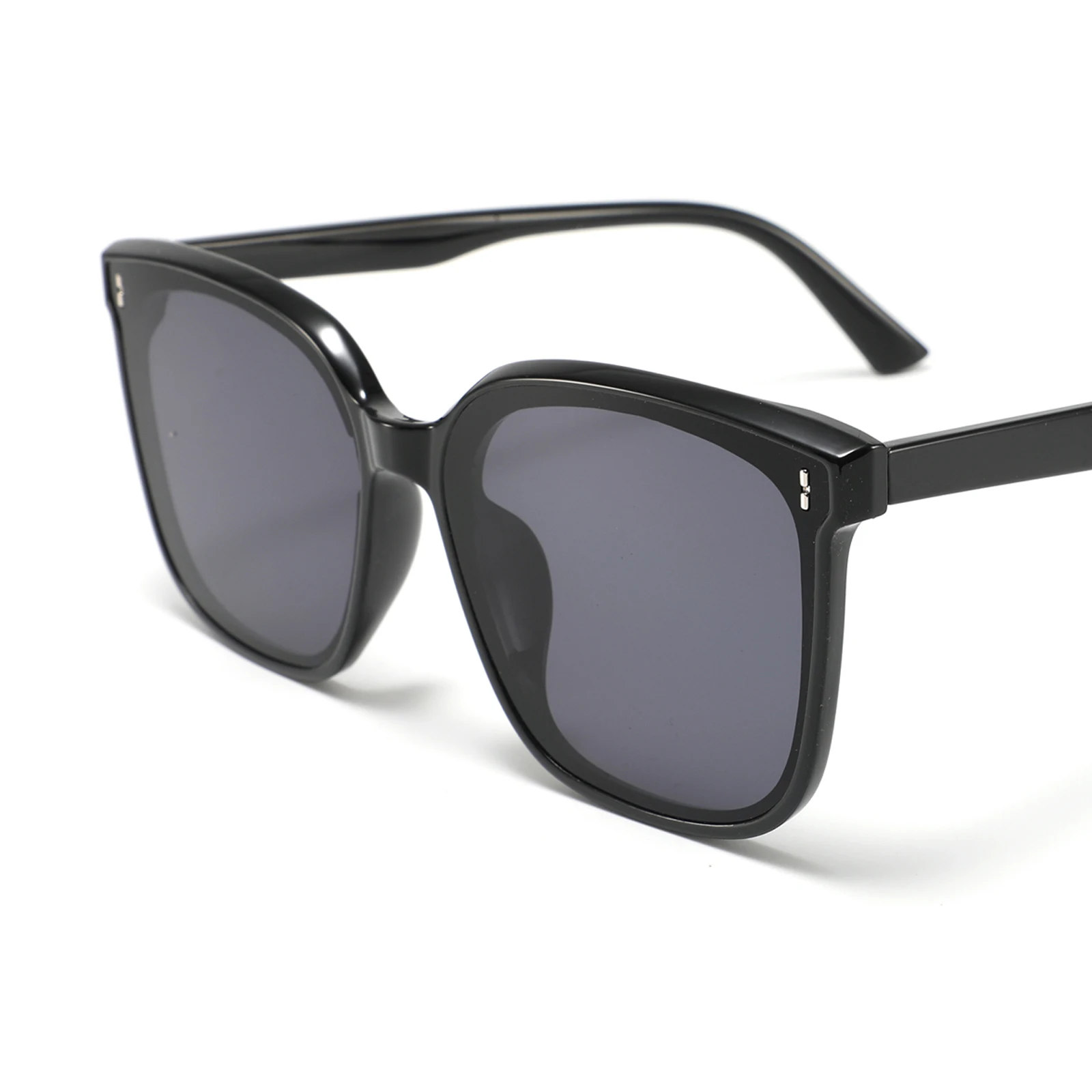 Hot Selling Large Square Fashion Wholesale sun glasses Cat.3 UV400 Lens Sunglasses for Women