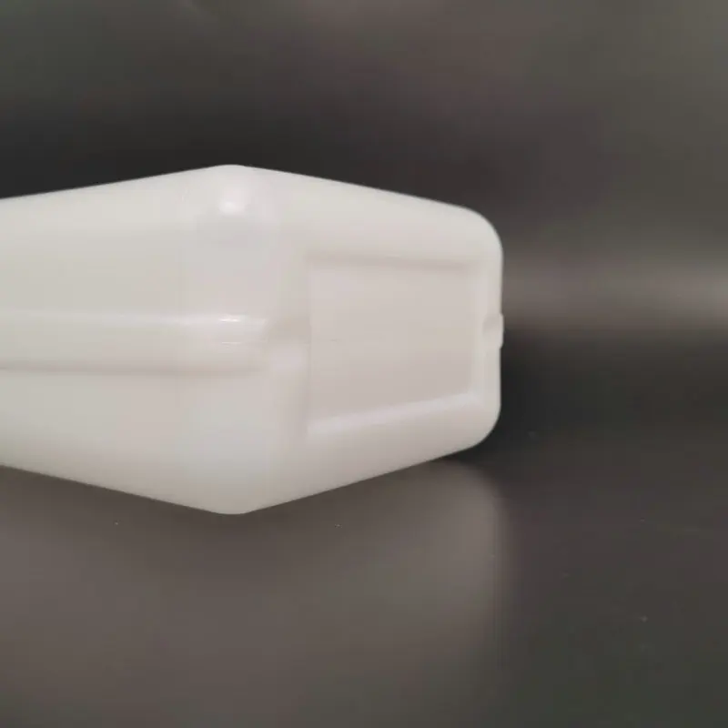 Thick Gallon Water Bottle 2.5L Liquid Chemical Bottle Big Oil Containers Plastic Gallon Bottle With Screw Cap & Pump