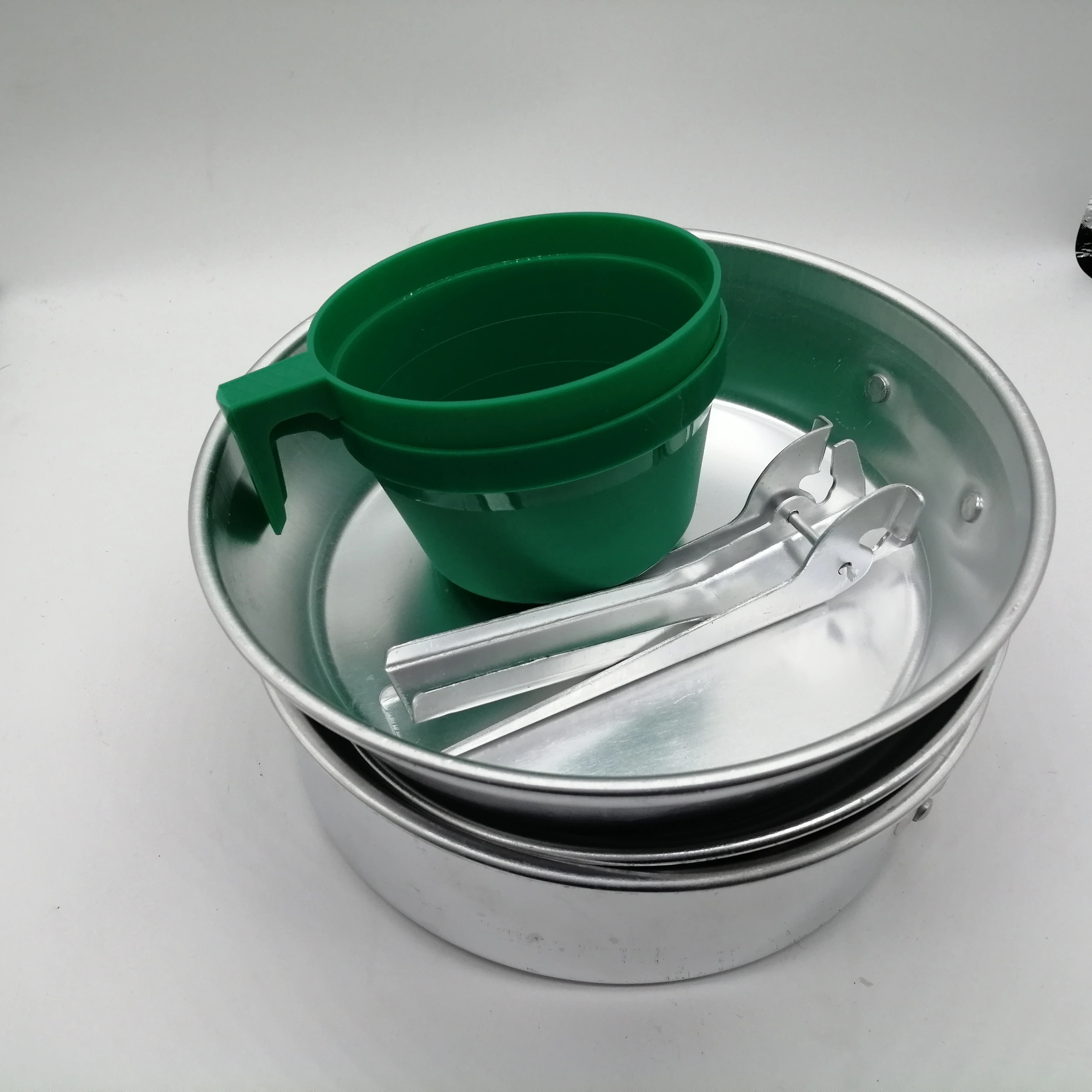 Family Day camping tableware cooking pot aluminum camping cooker set, aluminum folding camping pot and pan set