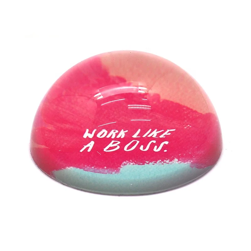 Paperweight Dome Clear Exquisite Glass Hottest Guangdong Wholesale Decorative Red Glass and Picture Home Decoration Folk Art