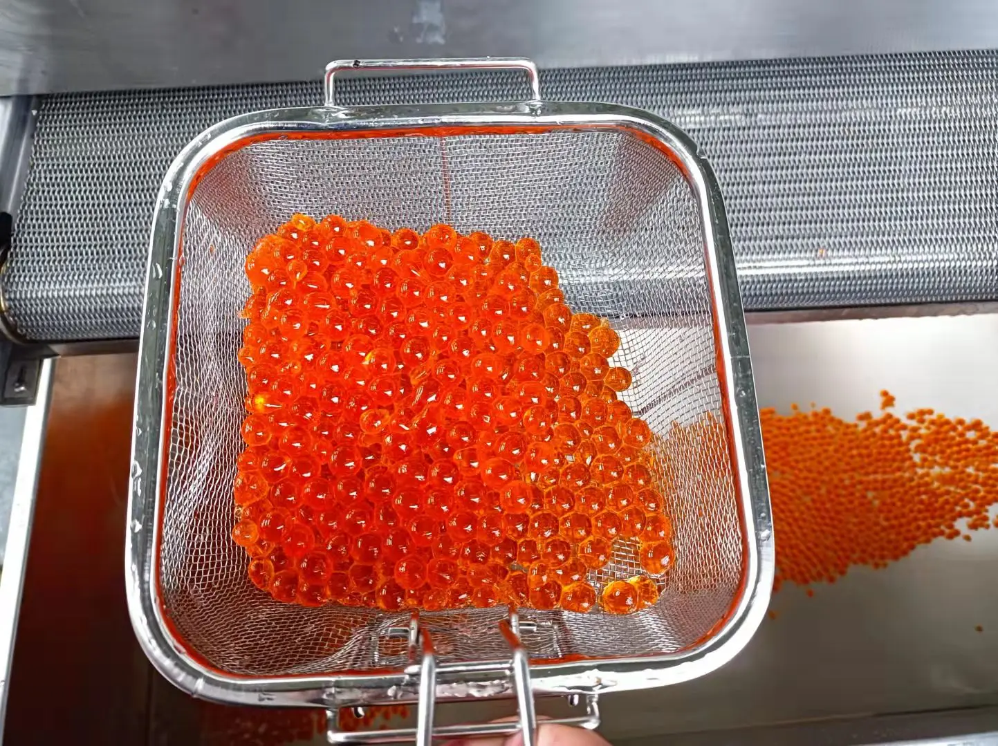 Exploding beads making artifact, fully automatic and efficient Exploding beads machine for commercial use