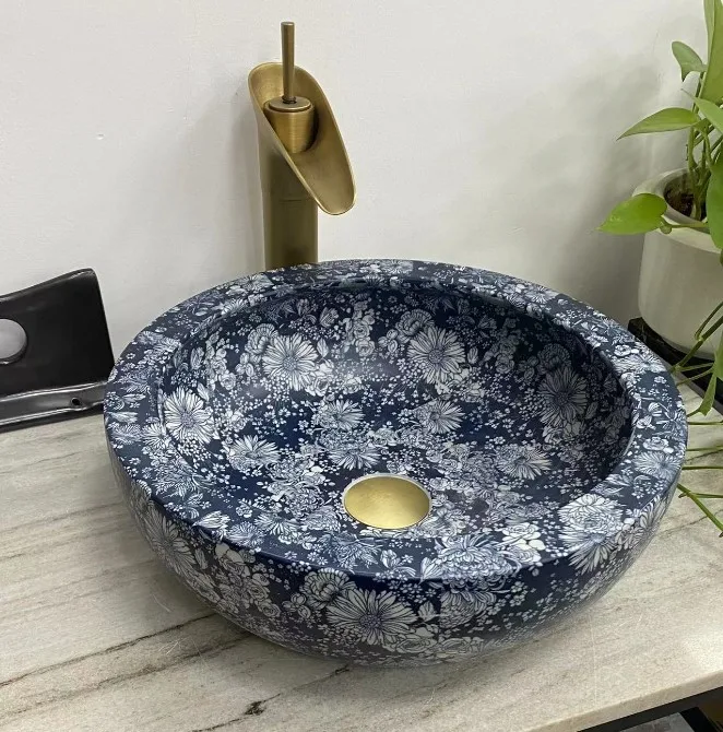 Excellent quality countertop art blue and white porcelain bathroom sink painted flower ceramic wash basin