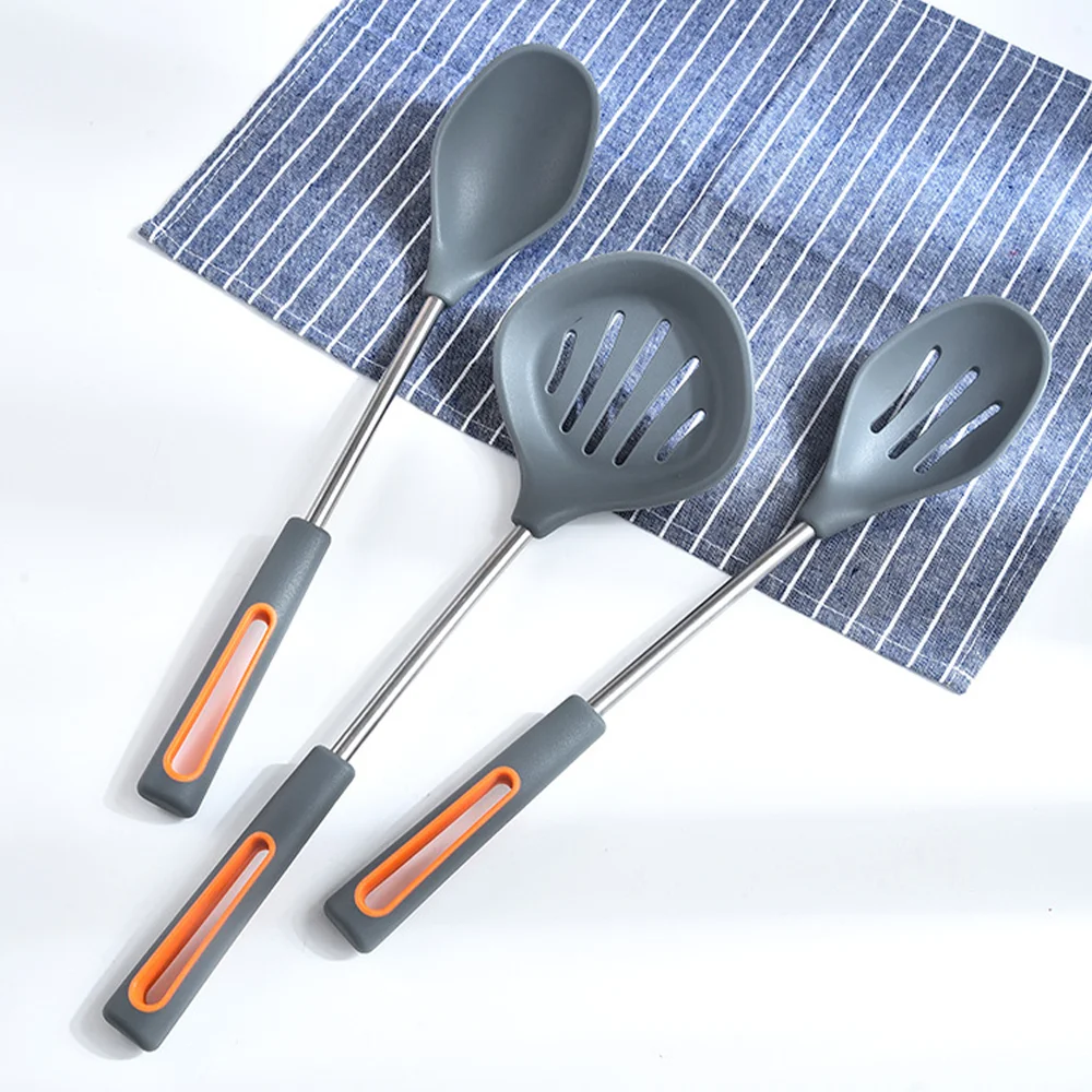 eco friendly Custom kitchen items list Selling Food grade silicone non-stick cooking utensil set and tools with solid handle