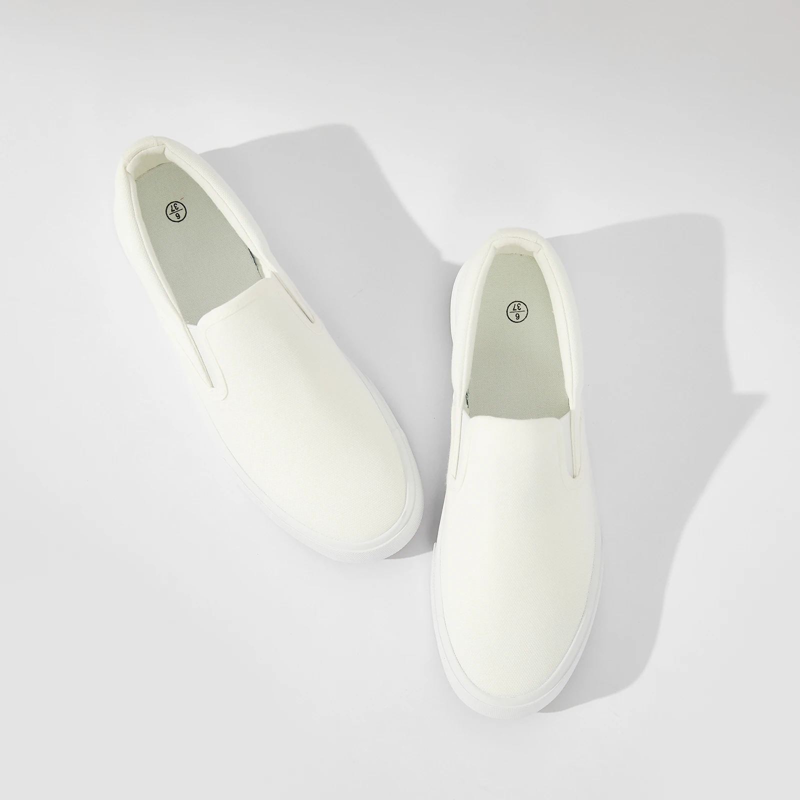 Wenzhou factory wholesale breathable casual shoes unisex low top sneakers custom logo canvas shoes for women new trendy shoes