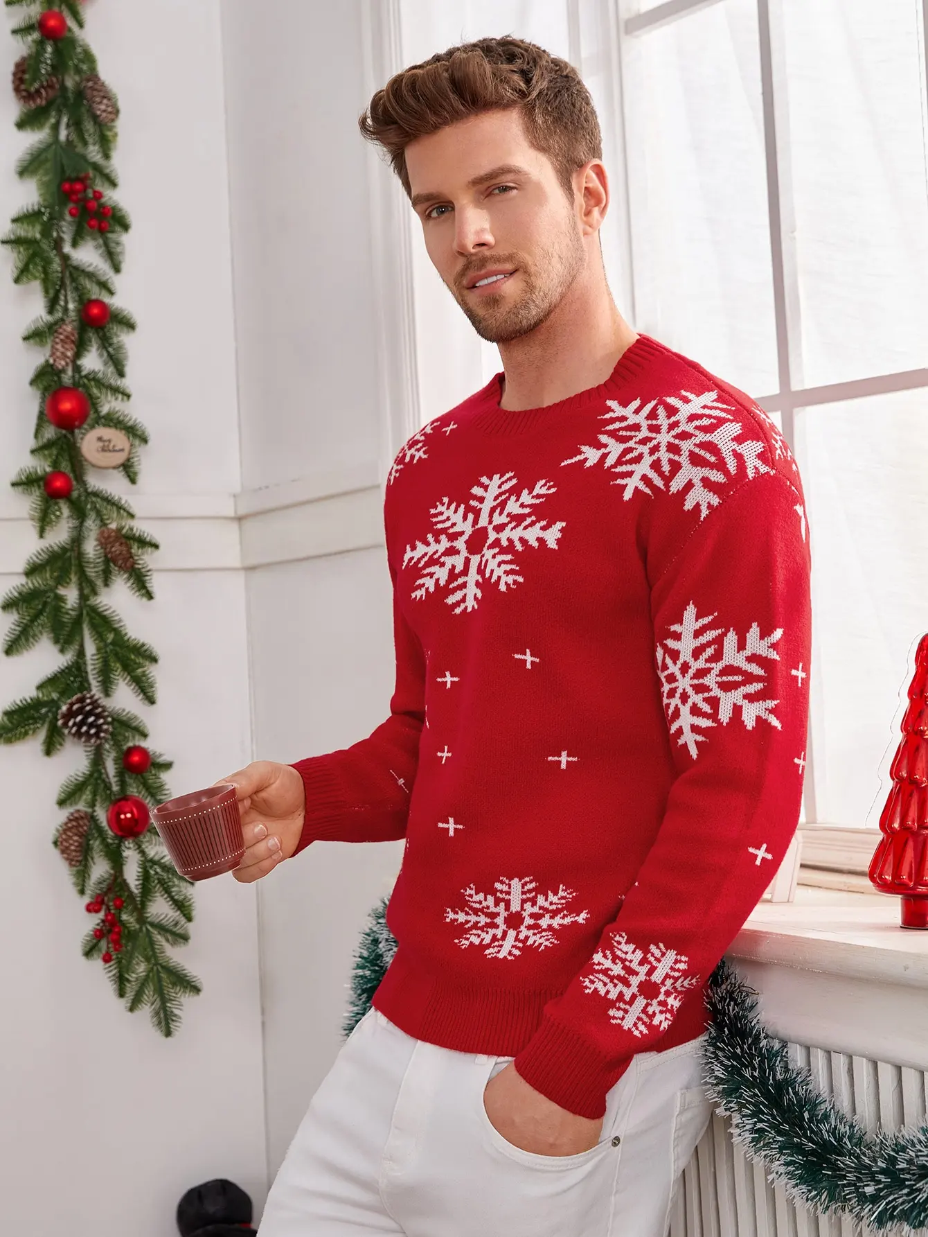 Customized Winter Red Christmas Knit Sweater Round Neck Long Sleeve Jacquard Men Snowflake Pattern Sweater