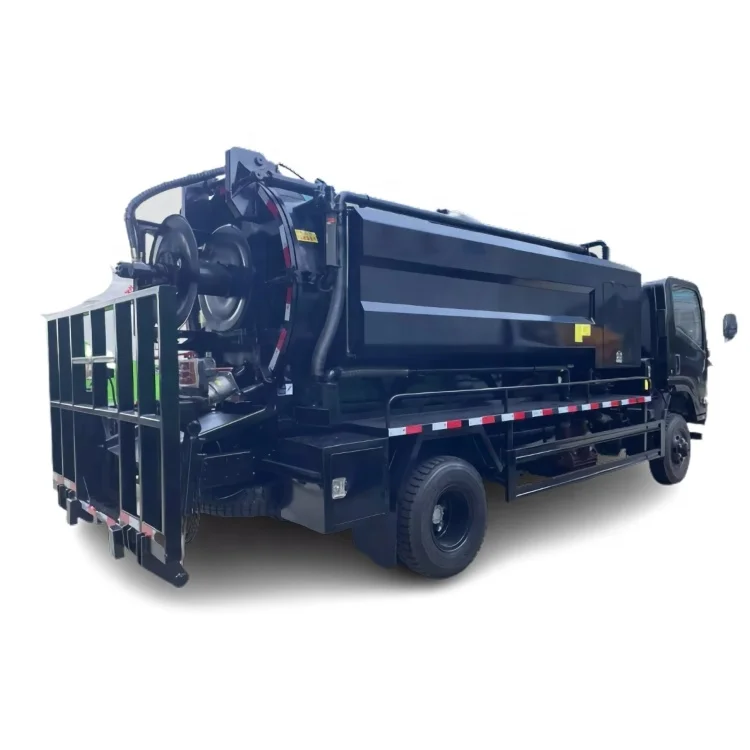 1suzu F-T-R 6wheelers Suction Boom(remote Control)Vacuum Jetting pressure clean Truck Toilet/septic Sewage Tank Trucks Steel