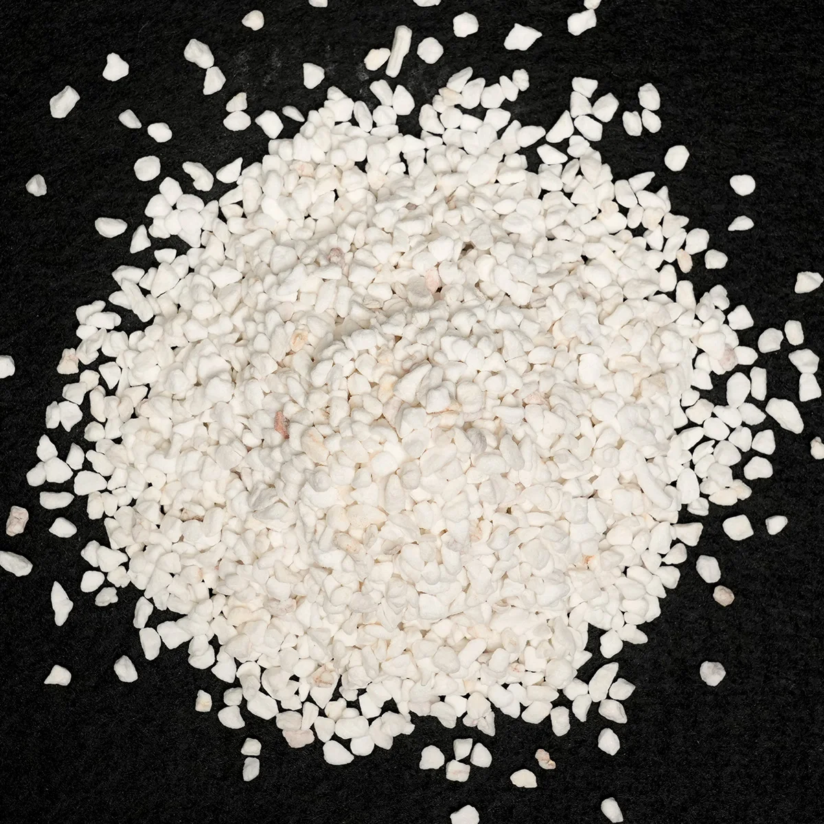 High quality expanded perlite for syntactic foam sandwich-structured