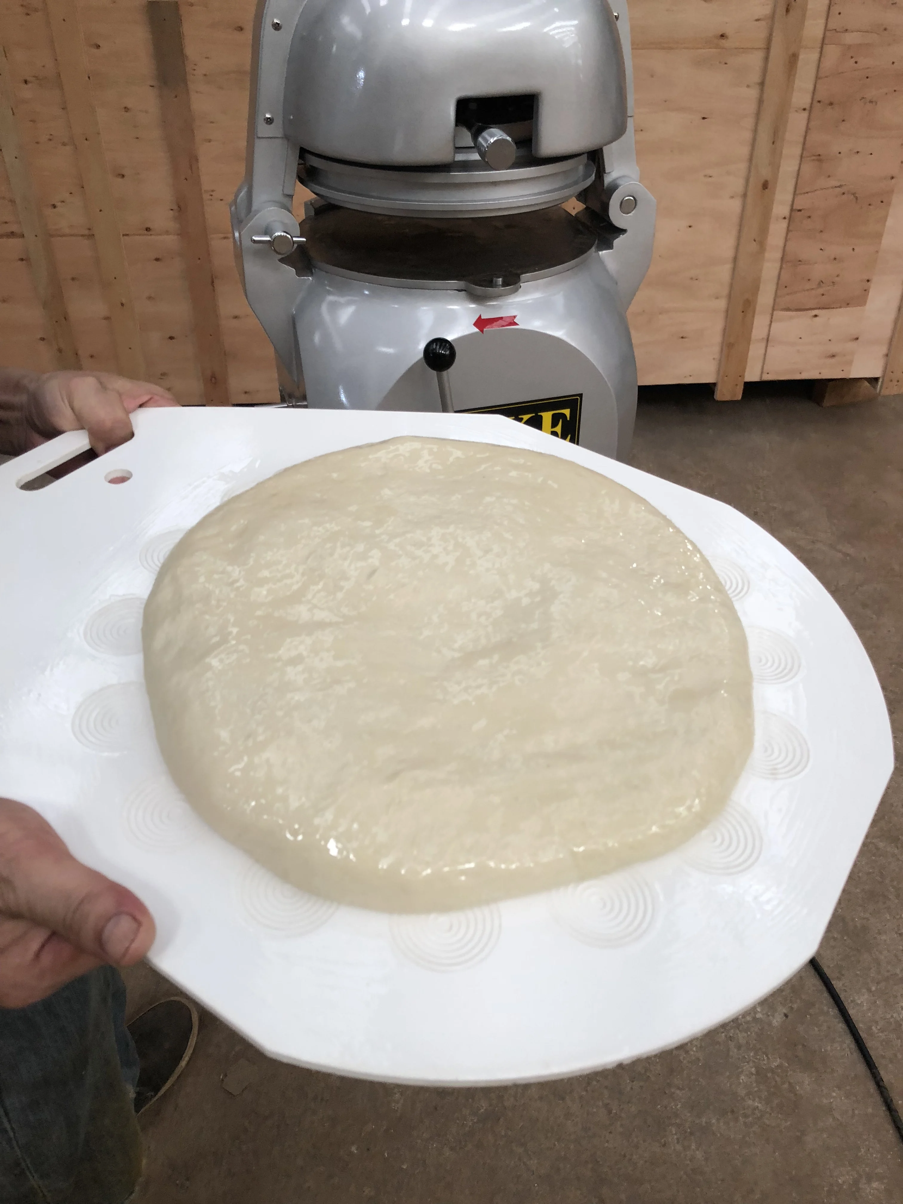 Easy to Operate High Quality Burger Buns Dough Divider Rounder Small Commercial Bread Making Machines Weight Range 30-180g