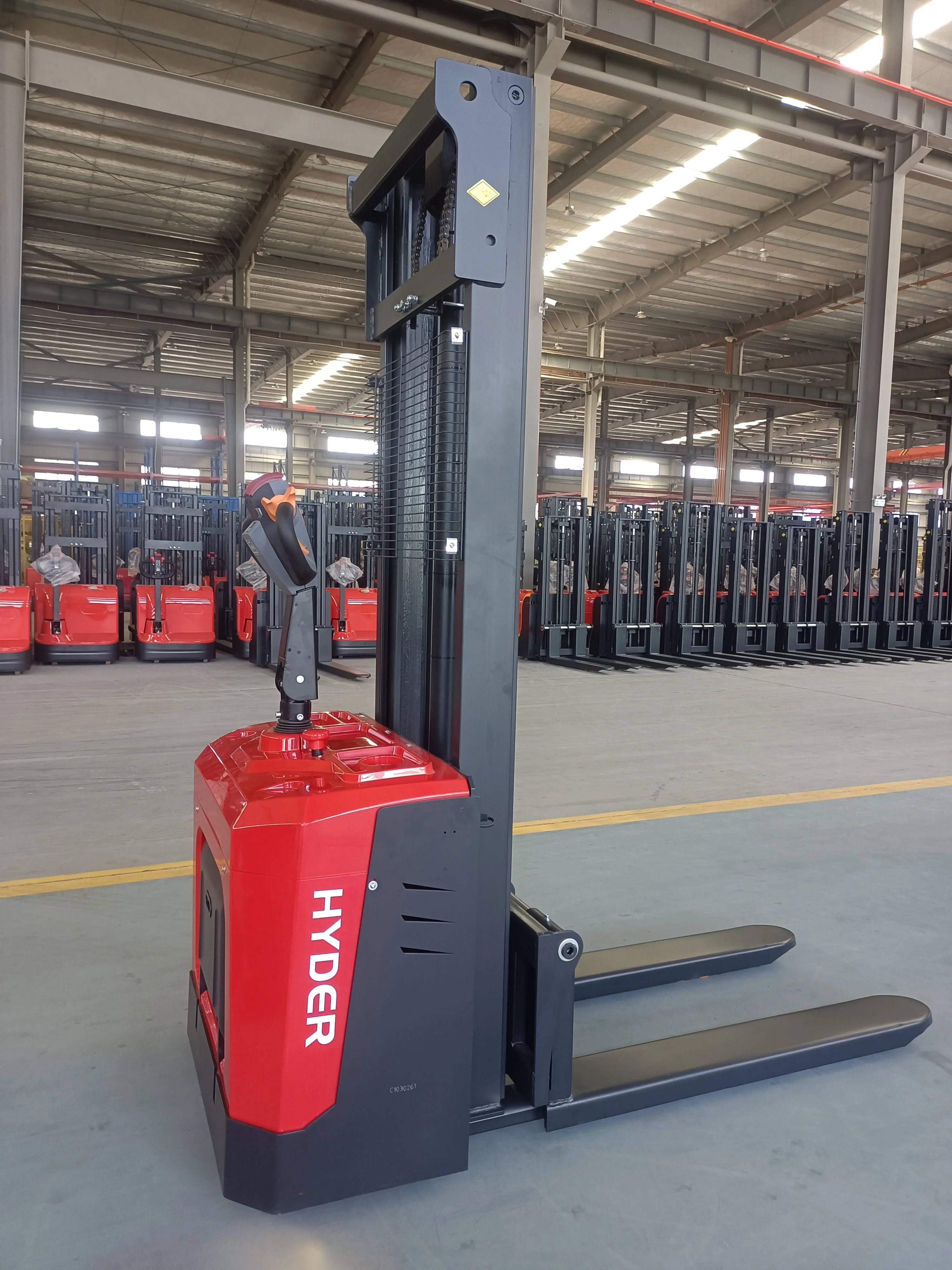 Hyder Small Size Ride on 1.5T Electric Stacker for  Narrow Space Operation
