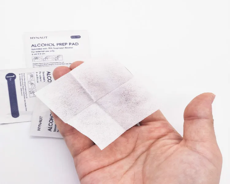 HYNAUT OEM ODM 6*3cm/6*6cm/12*12cm 70% Isopropyl Alcohol Prep Pads alcohol wipe