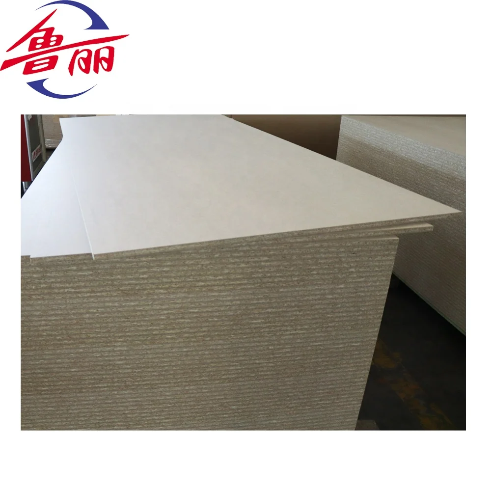 Wholesale Wood Chip Panel Plain Laminated Particle Board OSB 18MM