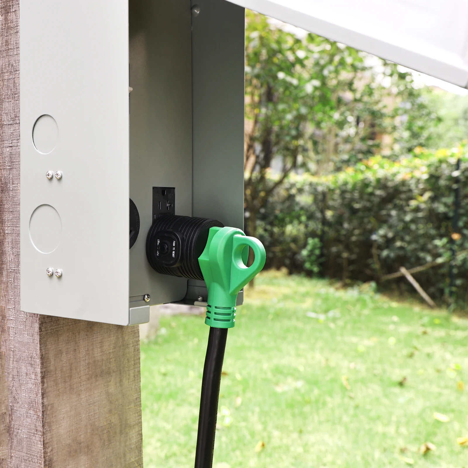 NEMA 5-15P to TT-30R ,15 Amp Male to 30 Amp Female RV Adapter Plug with Circuit Breaker,ETL Listed