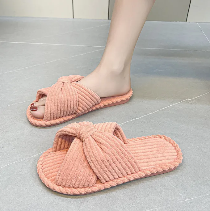 Wholesale Cozy Comfortable Bathroom Spa Wedding Memory Foam House Slides Home Bedroom Slippers for women