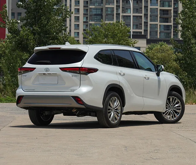 Toyo-ta Highlander Hybrid Platinum AWD SUV New Gasoline Car Dark Interior with Panoramic Sunroof