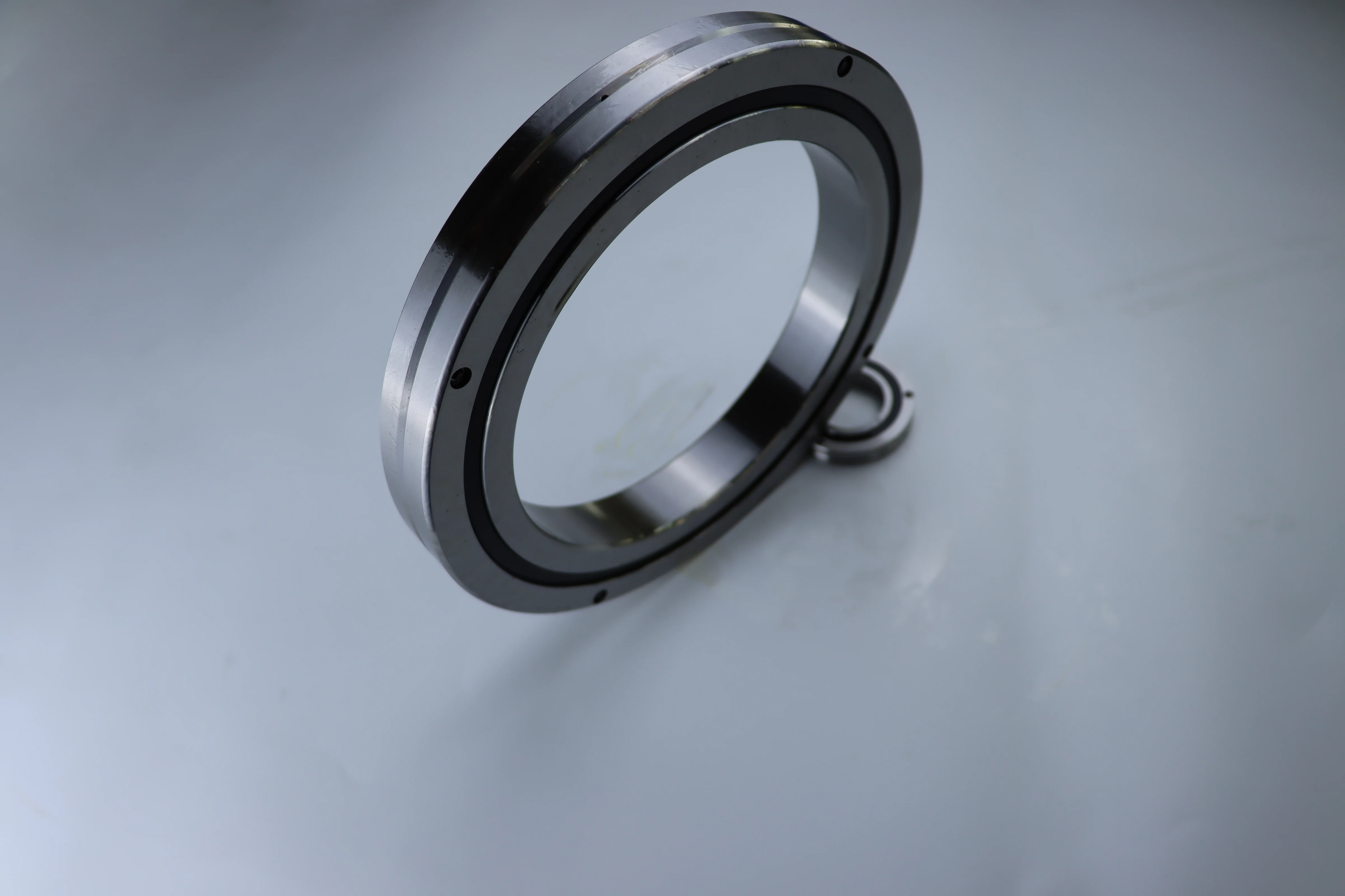 Cylindrical bearing  AGV robot Use   RB20030  Slewing bearing Hot sale Crossed roller bearing